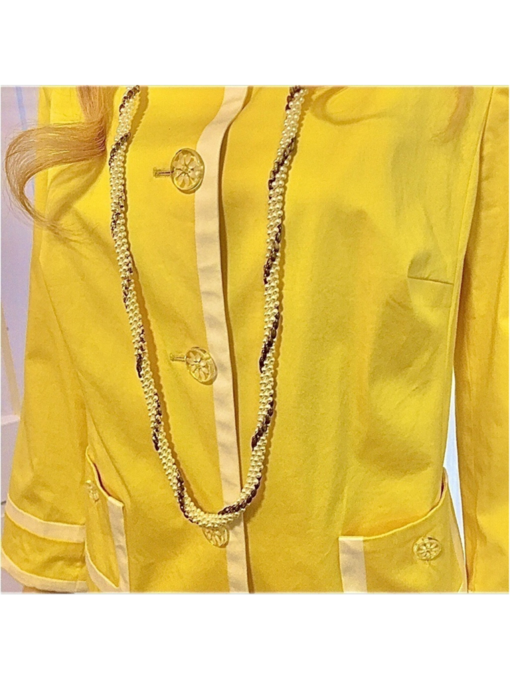 ESCADA 2 PIECE JACKET 43 AND PANTS 44 SET IN SUNFLOWER IN EXCELLENT CONDITION - Picture 2 of 16